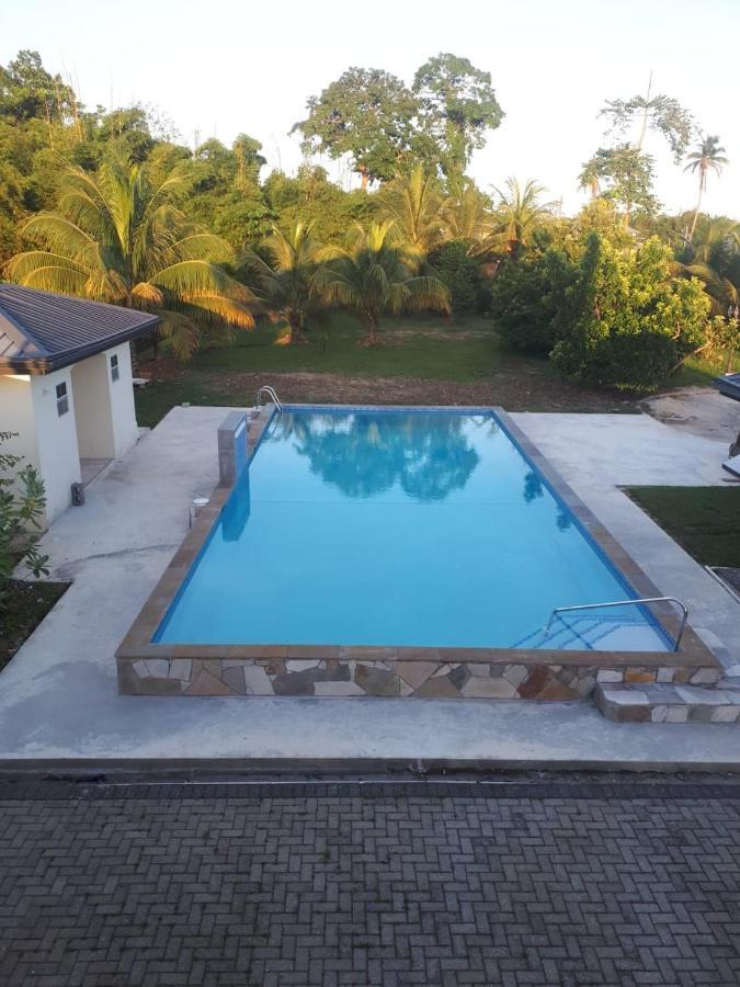 Piarco Village Suites Eksteriør billede