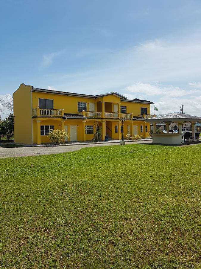 Piarco Village Suites Eksteriør billede