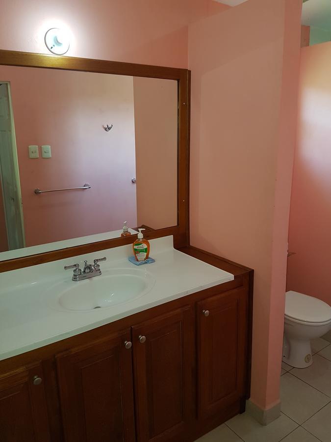Piarco Village Suites Eksteriør billede